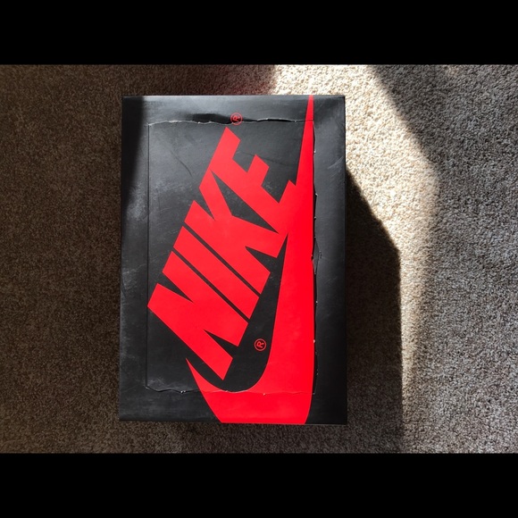 Deadstock Jordan 1 off white white
